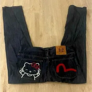 Jean EVISU X HELLO KITTY Collaboration Sanrio - Taille 33x35 - Occasion Très Bon état